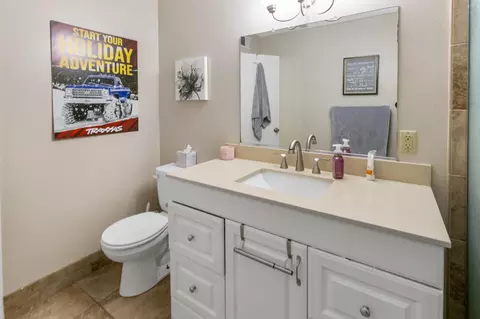 Bath - 1911 U St, Merced, CA 95340 photo 1 of 1