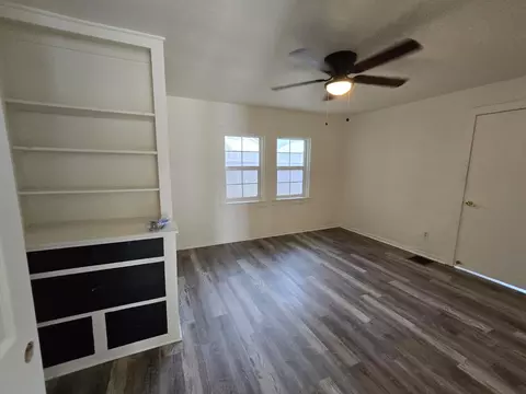 Living - 334 Semple St, Modesto, CA 95354 photo 1 of 1