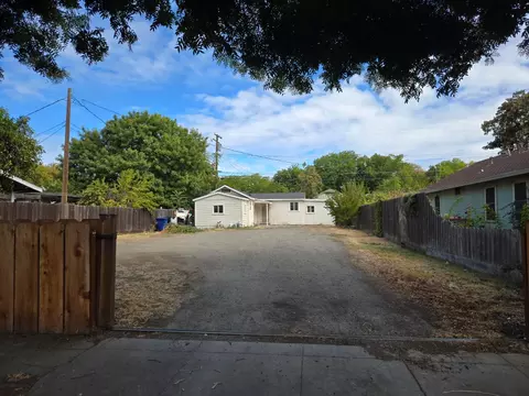 334 Semple St, Modesto, CA 95354 photo 1