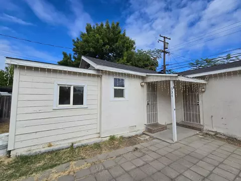 Exterior - 334 Semple St, Modesto, CA 95354 photo 6 of 12