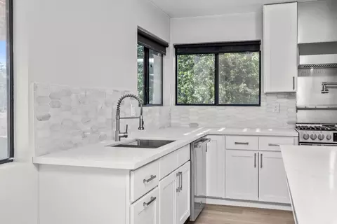Kitchen - 29879 S Chrisman Rd, Tracy, CA 95304 photo 2 of 4