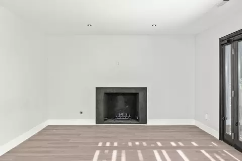 Living - 29879 S Chrisman Rd, Tracy, CA 95304 photo 3 of 4