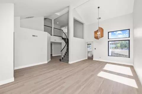Living - 29879 S Chrisman Rd, Tracy, CA 95304 photo 1 of 4