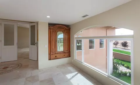 Entry Way - 21190 E Acampo Rd, Clements, CA 95227 photo 5 of 8