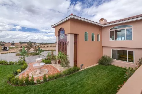 Exterior - 21190 E Acampo Rd, Clements, CA 95227 photo 5 of 16