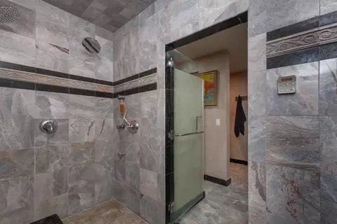 Bath - 21190 E Acampo Rd, Clements, CA 95227 photo 8 of 18