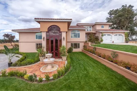 Exterior - 21190 E Acampo Rd, Clements, CA 95227 photo 6 of 16