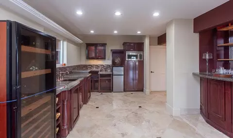 Kitchen - 21190 E Acampo Rd, Clements, CA 95227 photo 8 of 11