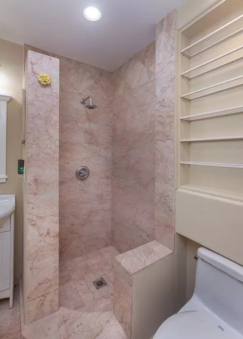 Bath - 21190 E Acampo Rd, Clements, CA 95227 photo 17 of 18