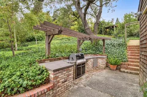 Exterior - 2141 Claremont Rd, Carmichael, CA 95608 photo 12 of 31