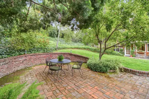 Exterior - 2141 Claremont Rd, Carmichael, CA 95608 photo 9 of 31