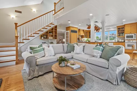 Living - 2141 Claremont Rd, Carmichael, CA 95608 photo 5 of 5