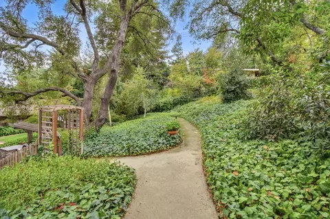 Exterior - 2141 Claremont Rd, Carmichael, CA 95608 photo 15 of 31