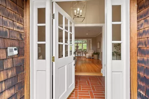 Entry Way - 2141 Claremont Rd, Carmichael, CA 95608 photo 1 of 7