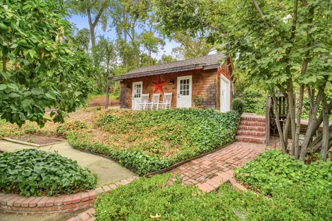 Exterior - 2141 Claremont Rd, Carmichael, CA 95608 photo 27 of 31