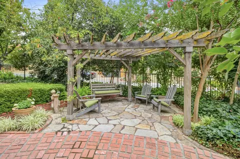 Exterior - 2141 Claremont Rd, Carmichael, CA 95608 photo 26 of 31