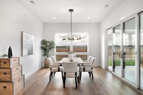 Dining - 5557 Thomson Loop, Davis, CA 95616 photo 1 of 3