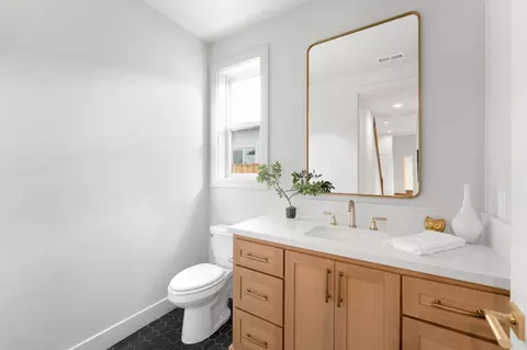 Bath - 5557 Thomson Loop, Davis, CA 95616 photo 5 of 6