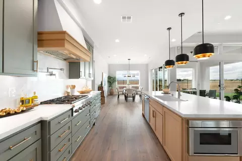 Kitchen - 5557 Thomson Loop, Davis, CA 95616 photo 4 of 4