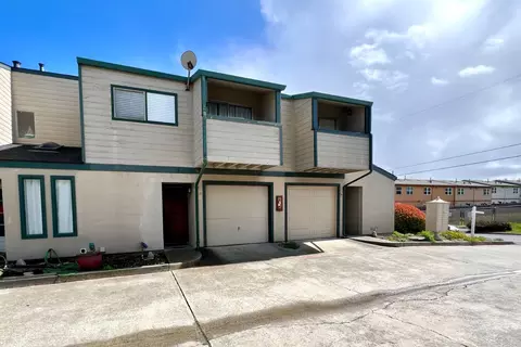 189 San Pablo Ct #13, Marina, CA 93933