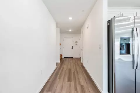 Entry Way - 276 Grand View Ct, Merced, CA 95341 photo 6 of 6