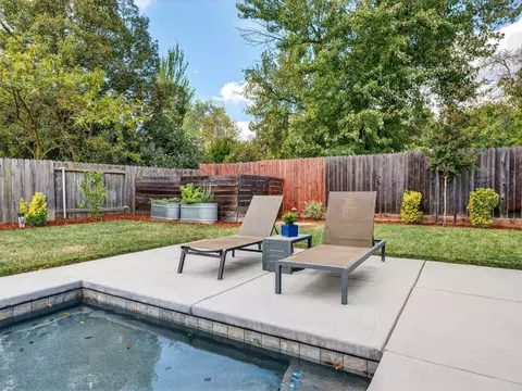 Exterior - 2620 Belmont Dr, Davis, CA 95618 photo 8 of 17