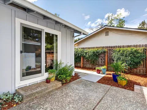 Exterior - 2620 Belmont Dr, Davis, CA 95618 photo 13 of 17