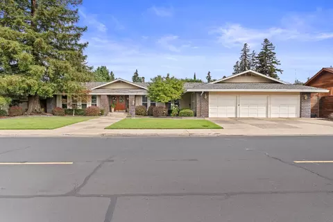 2219 Candlewood Pl, Riverbank, CA 95367