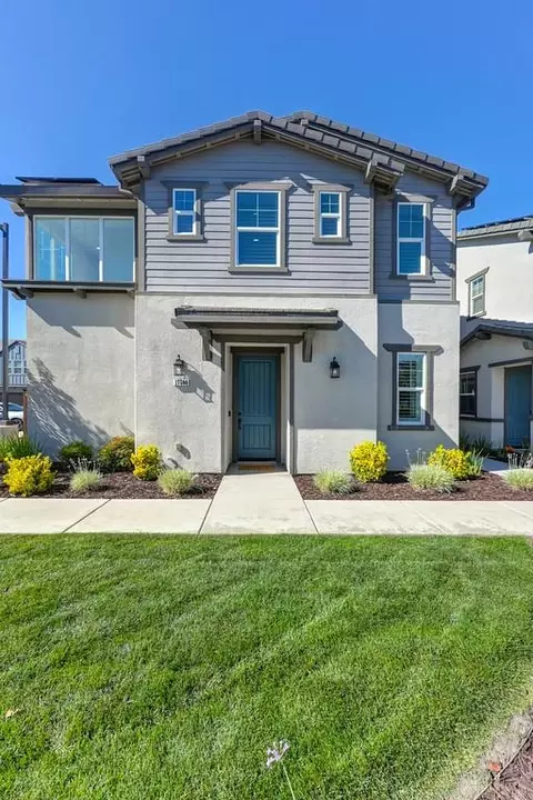 17500 Beachwood Rd, Lathrop, CA 95330