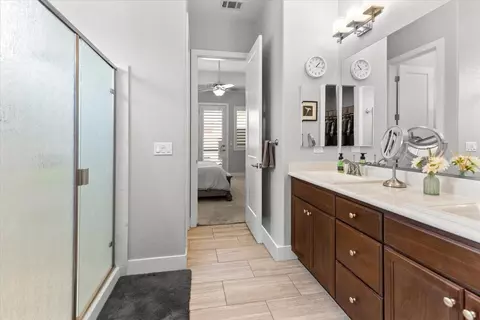 Entry Way - 2358 Cloudline Pl, Manteca, CA 95337 photo 6 of 9