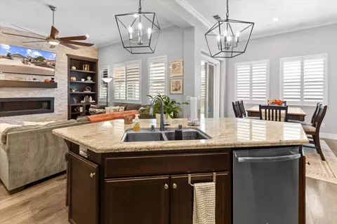 Kitchen - 2358 Cloudline Pl, Manteca, CA 95337 photo 3 of 8