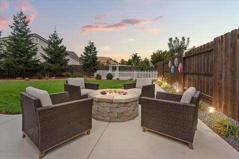 Exterior - 2358 Cloudline Pl, Manteca, CA 95337 photo 6 of 12