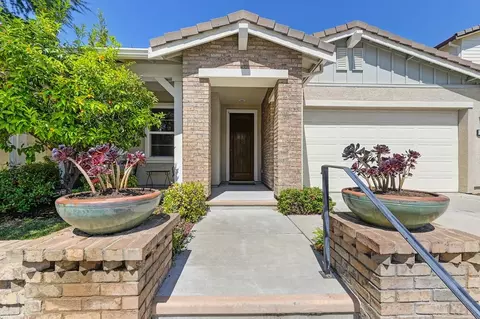 807 Calico Dr, Rocklin, CA 95765