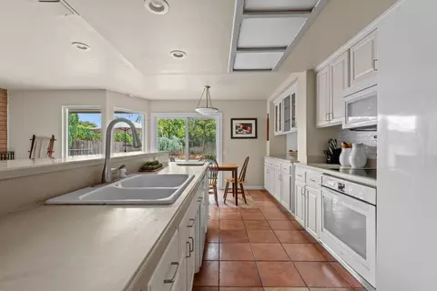 5039 El Cemonte Ave, Davis, CA 95618 photo 12
