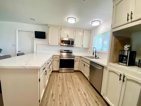 6533 Narcisco Way, Hughson, CA 95326 photo 13