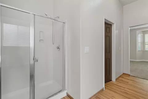 Entry Way - 433 Travertine Dr, Ripon, CA 95366 photo 5 of 6