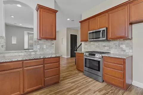 Kitchen - 433 Travertine Dr, Ripon, CA 95366 photo 5 of 5