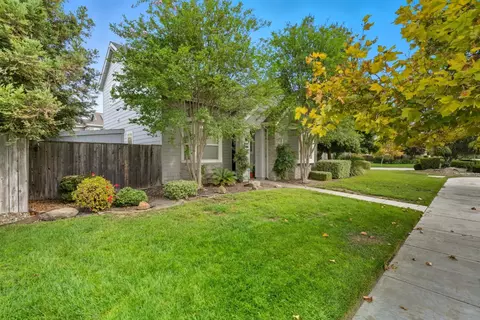 Exterior - 433 Travertine Dr, Ripon, CA 95366 photo 5 of 9