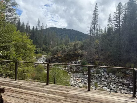 16204 Maybert Rd, Nevada City, CA 95959