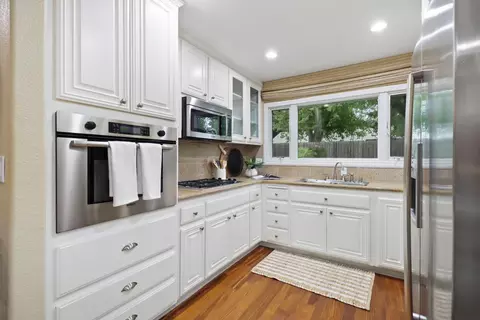 4306 Vista Way, Davis, CA 95618 photo 18