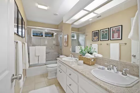 4306 Vista Way, Davis, CA 95618 photo 32