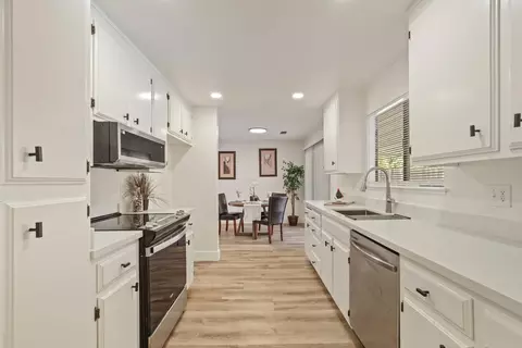 2260 S Ham Ln, Lodi, CA 95242 photo 13