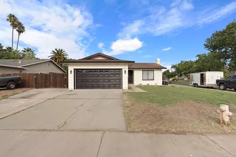 2260 S Ham Ln, Lodi, CA 95242 photo 2