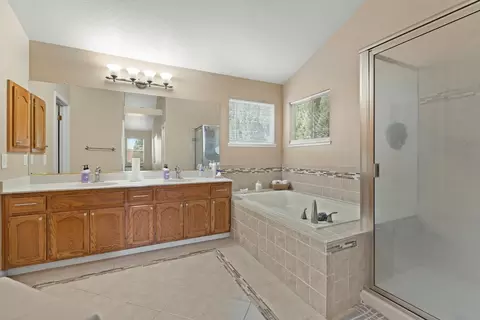1837 Mark Mead Ln, Modesto, CA 95356 photo 11