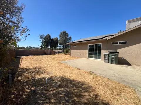 Exterior - 2094 Virgilia Ln, Olivehurst, CA 95961 photo 2 of 5