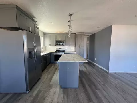 Kitchen - 2094 Virgilia Ln, Olivehurst, CA 95961 photo 2 of 2