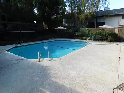 Exterior - 501 Rose Ave #9, Modesto, CA 95355 photo 9 of 12