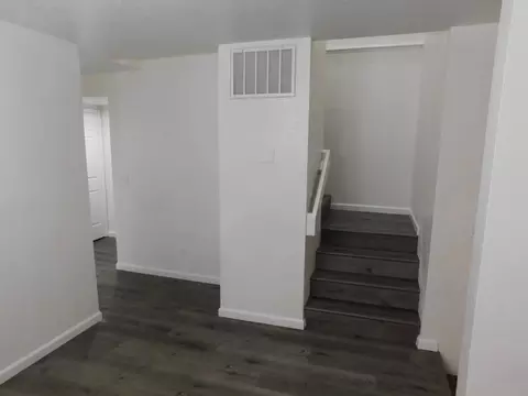 Entry Way - 501 Rose Ave #9, Modesto, CA 95355 photo 2 of 4