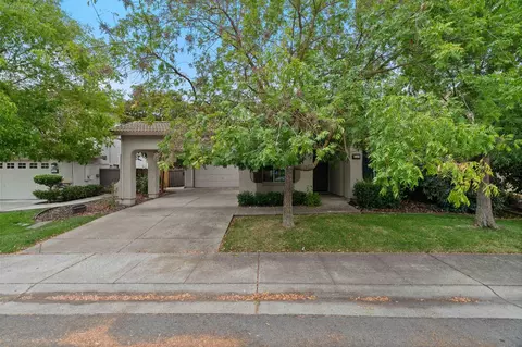 5546 Swadly Way, Sacramento, CA 95835 photo 1