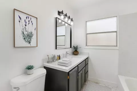 Bath - 532 Louie Ave, Lodi, CA 95240 photo 1 of 1